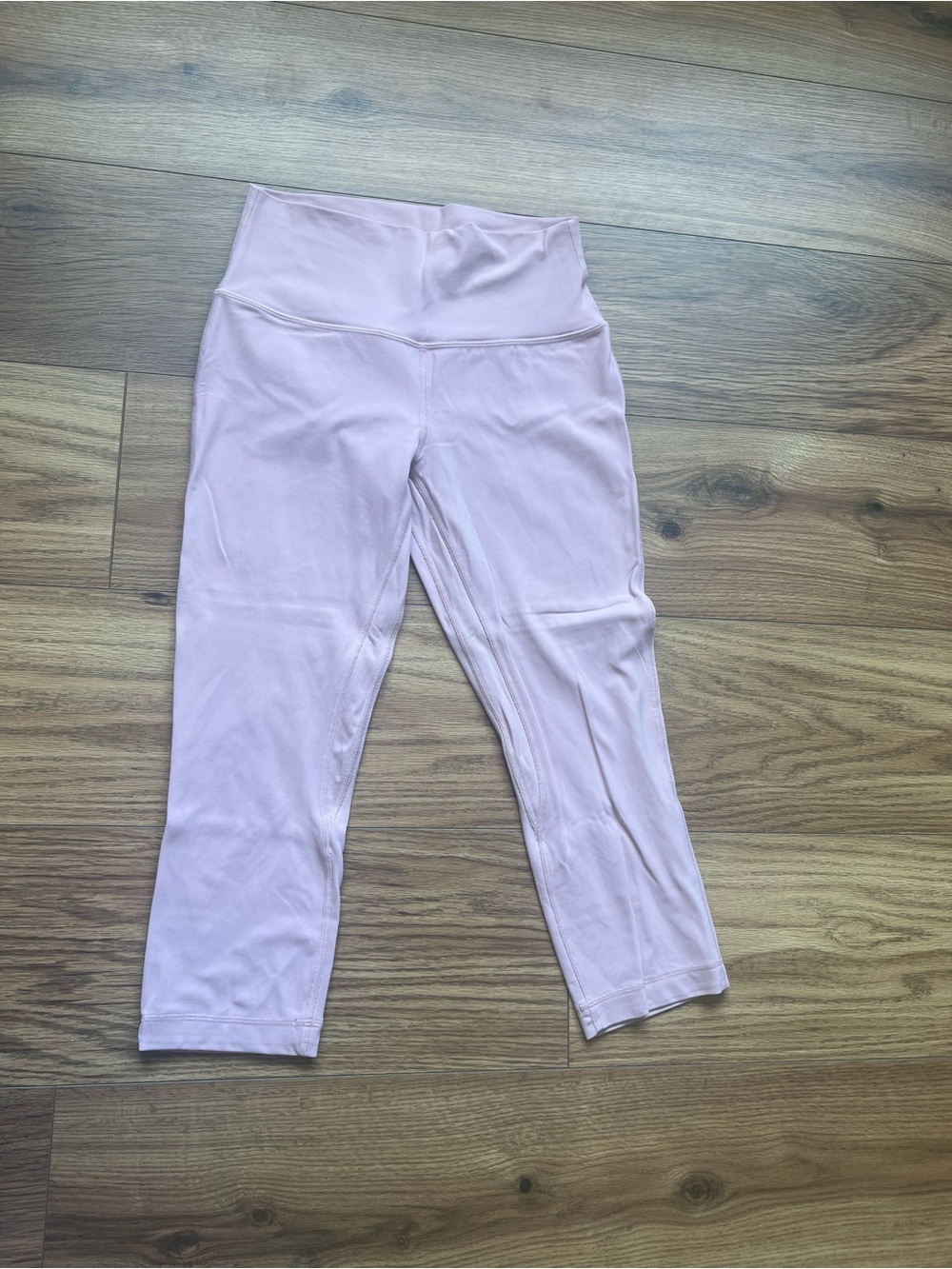 Lululemon Women’s Light Pink High-Waist Capri Leggings